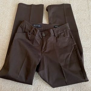 Women’s Lee (Modern Series-Curvy Fit) Brown Pants, Size 10M